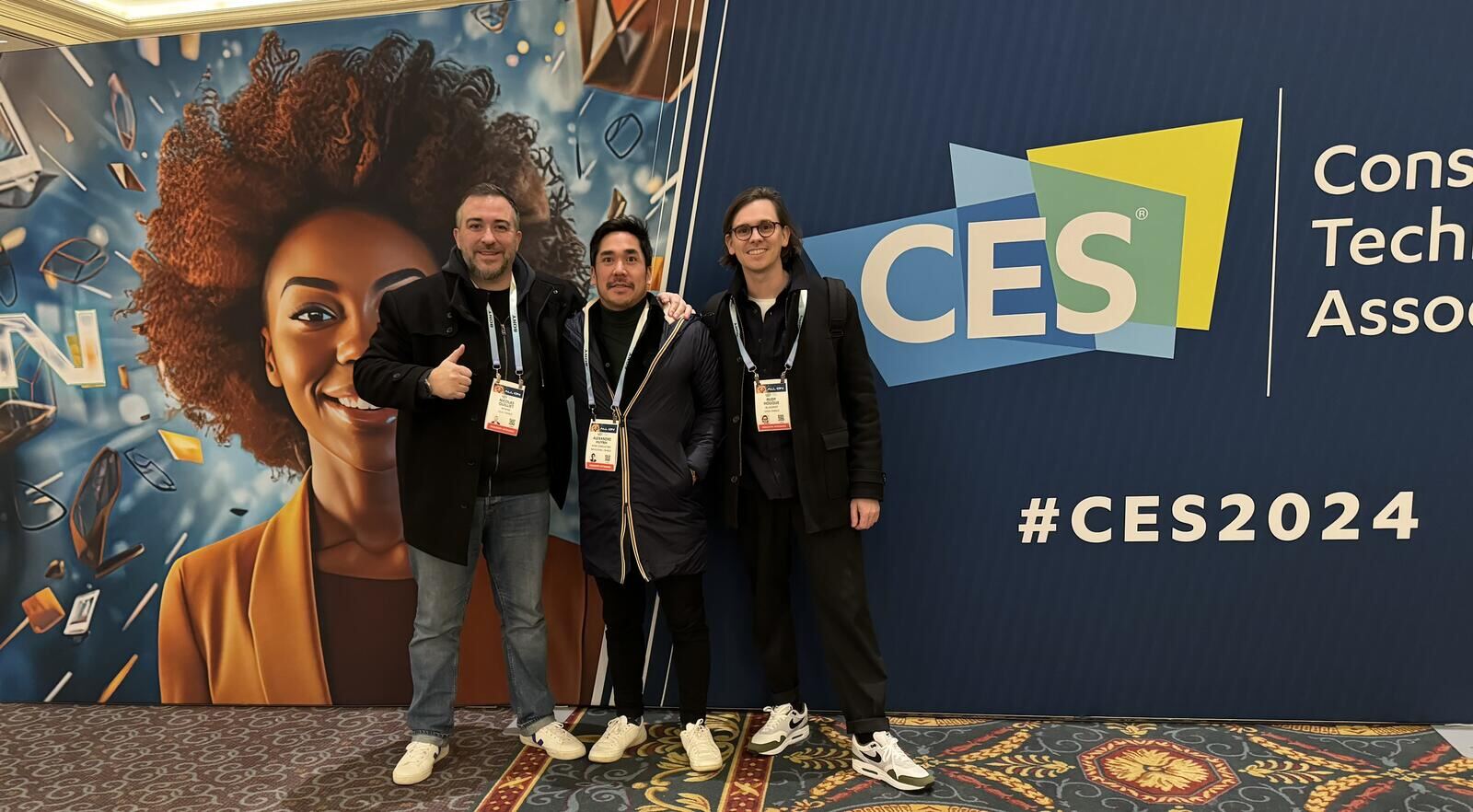 CES 2024, devant le mur #CES2024