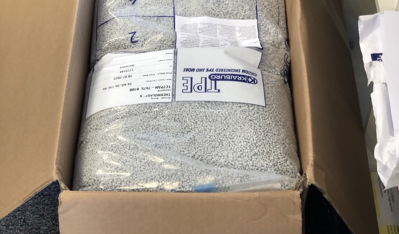Sacs de matière reçus pour l'injection